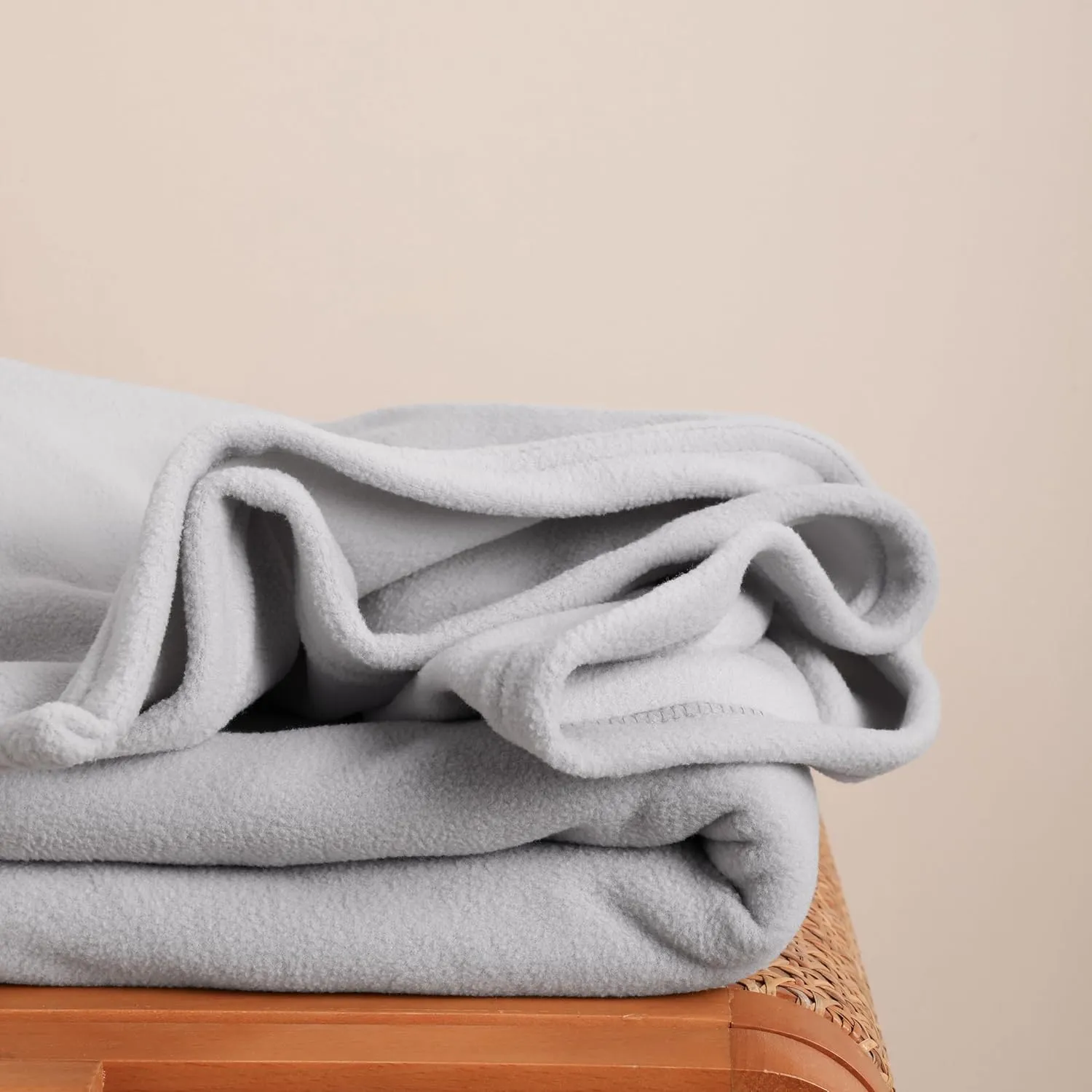 CAI TENG Fleece Throw Blankets 6 Pack Grey Throw Blanket 50 x 60 inch Lightweight Pet-Friendly Soft Throws Comfort Blanket for Bed Couch Dorm Camping