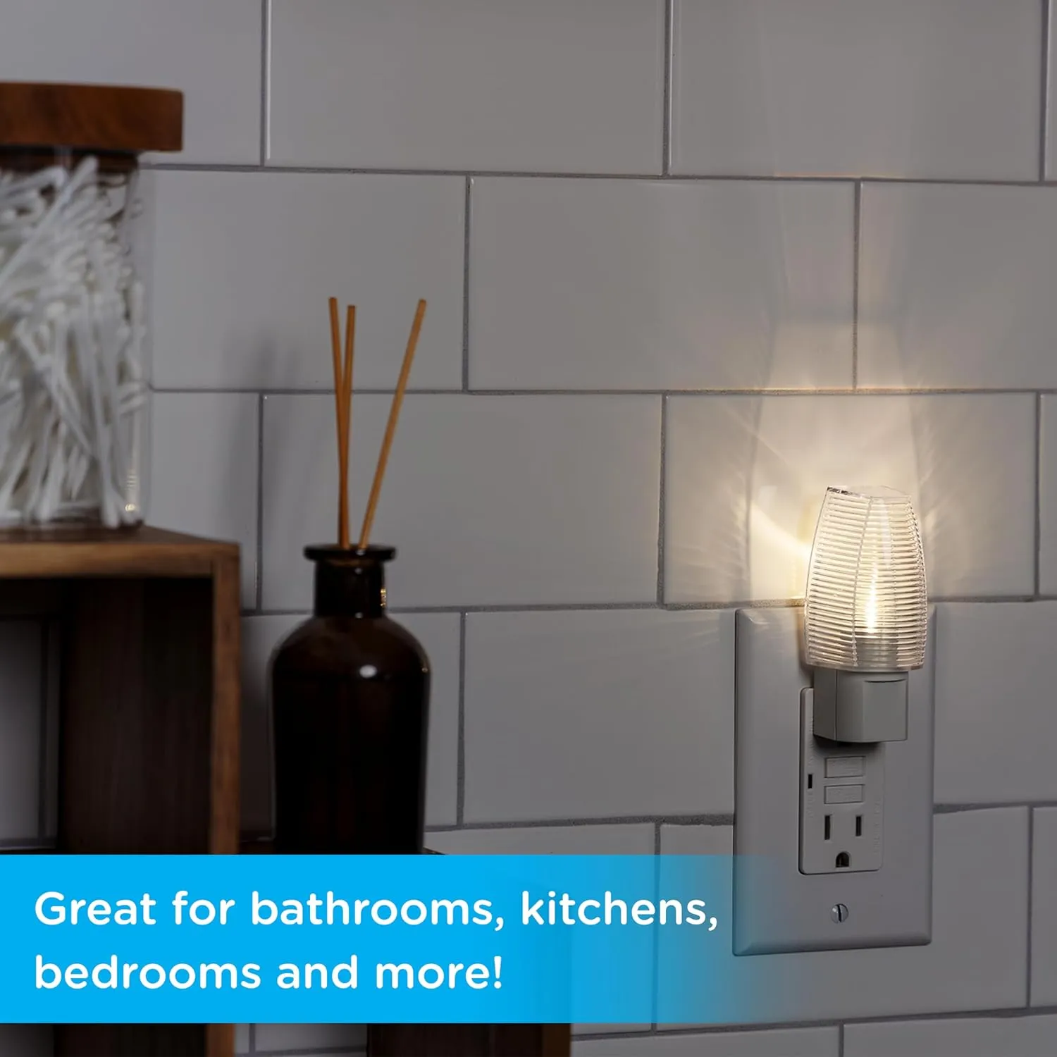 Lights by Night LED Night Light, Plug-in, Dusk to Dawn Sensor, Warm White, UL-Certified, Energy Efficient, Ideal Nightlight for Bedroom, Bathroom, Nursery, Hallway, Kitchen, 31924