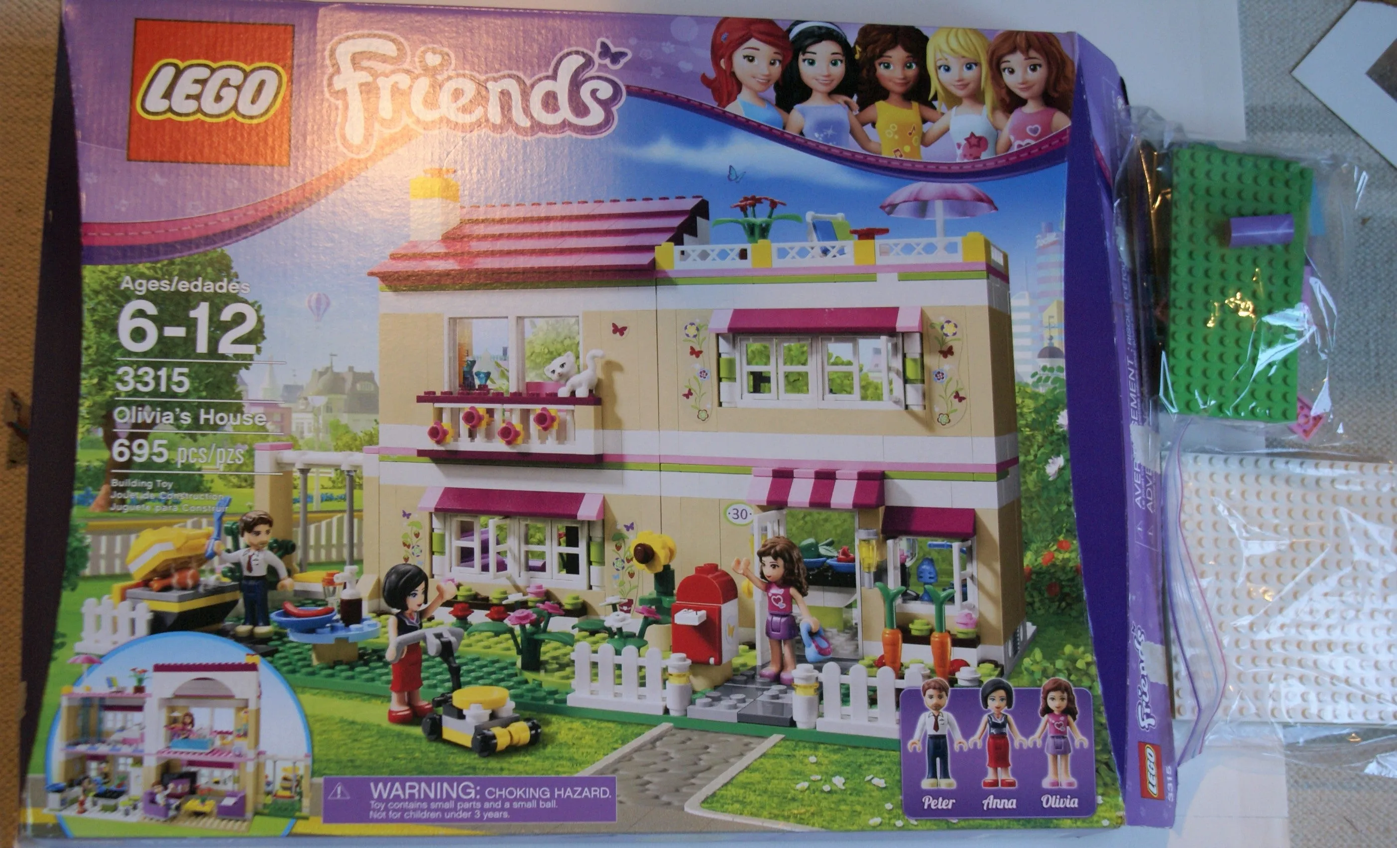 NOW RARE RETIRED LEGO Friends Kit: Olivia’s House (3315) with 3 Minifigures & 1 Cat, kitchen, Living, Bedroom, Bath, Gardens, Barbecue, Patio & Many Accessories. 695 PIECES, YEAR 2012, AGE 6 TO 12. COMPLETE BOX & BOOKLETS, BUILT ONCE