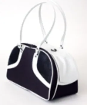 Roxy Carrier